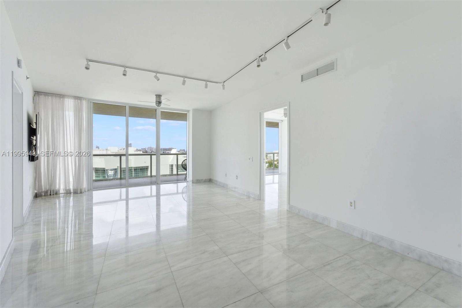 Icon at 450 Alton Rd, Miami Beach, FL 33139 - For Sale photo 17