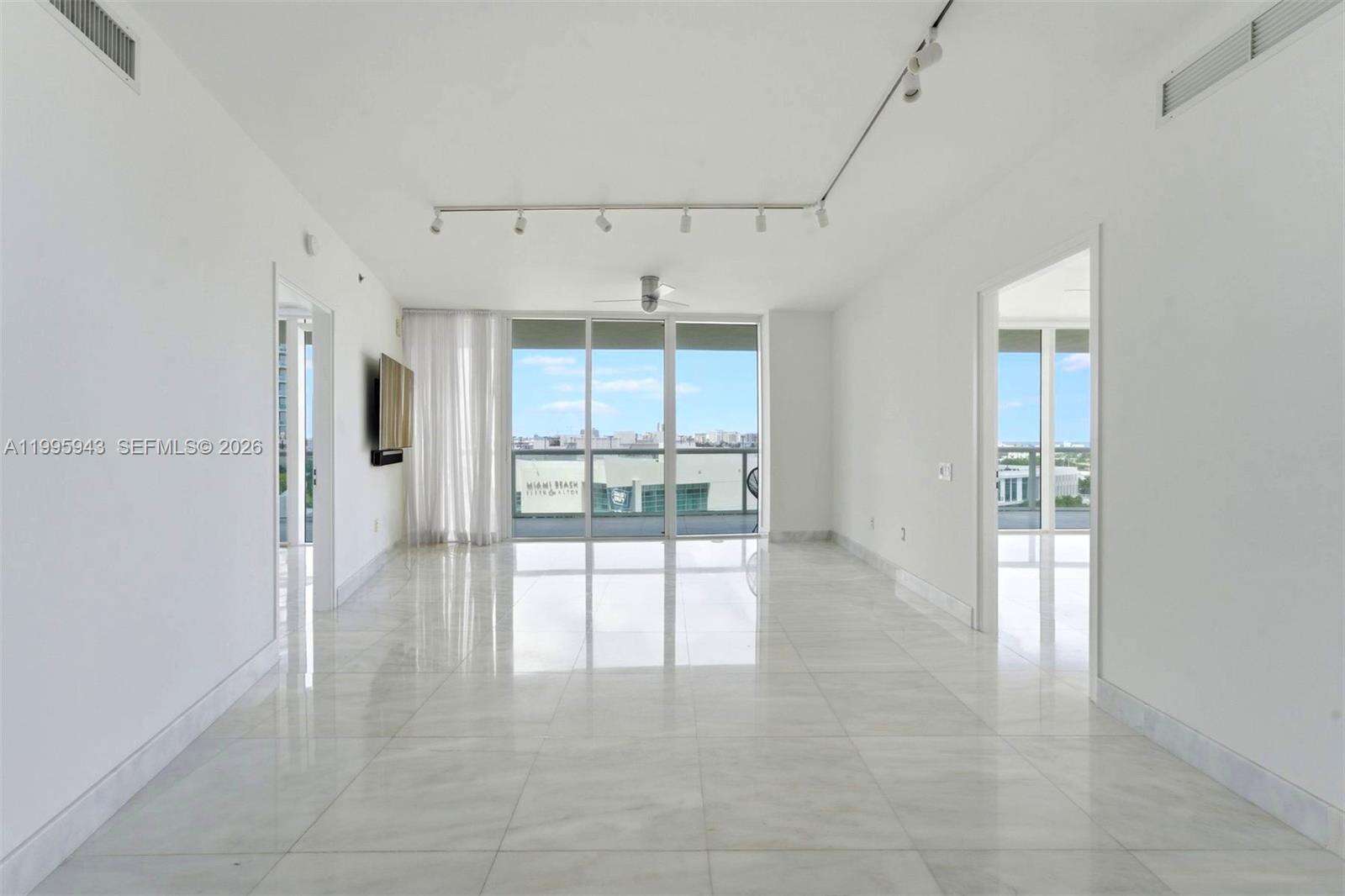 Icon at 450 Alton Rd, Miami Beach, FL 33139 - For Sale photo 18