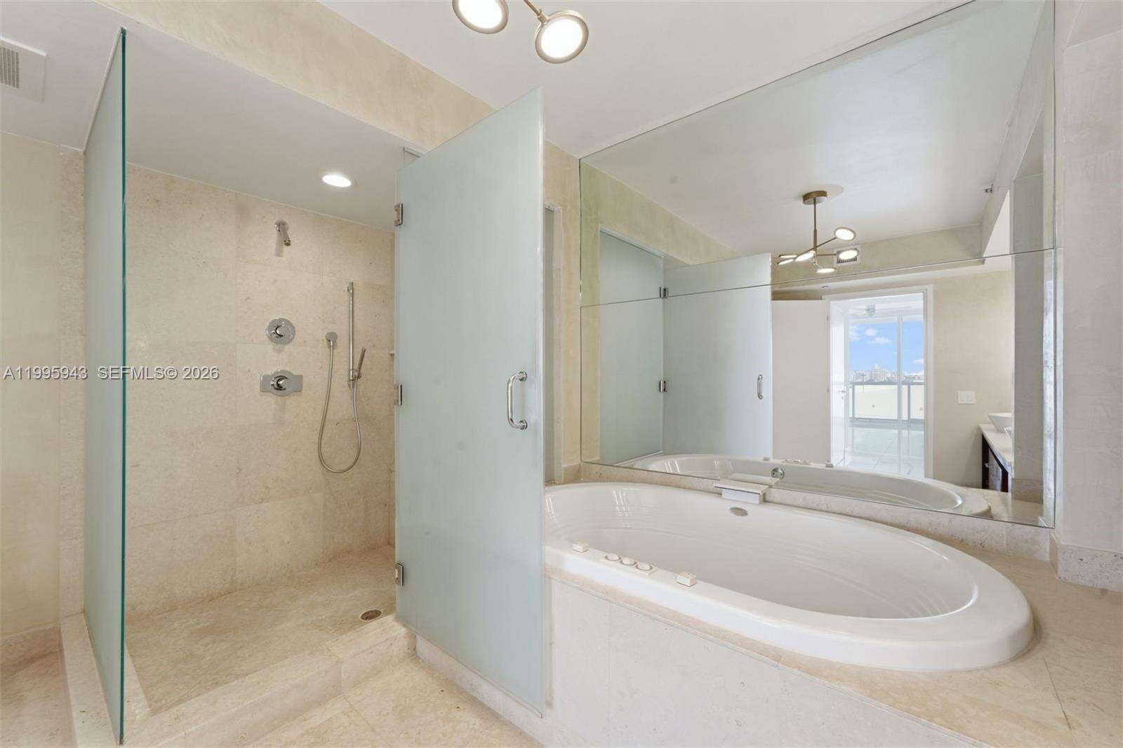 Icon at 450 Alton Rd, Miami Beach, FL 33139 - For Sale photo 9