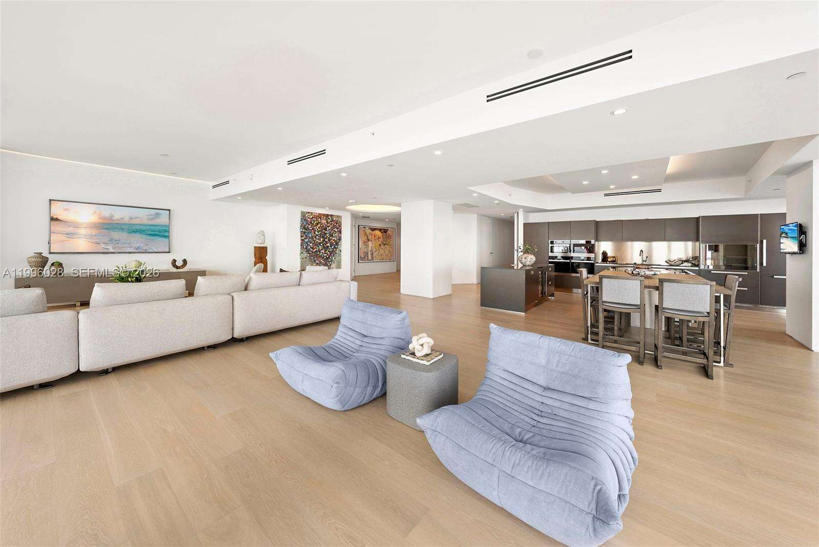 CONTINUUM ON SOUTH BEACH CONDO THE SOUTH TOWER - 100 Pointe Dr, Miami Beach, FL 33139 | Picture 17
