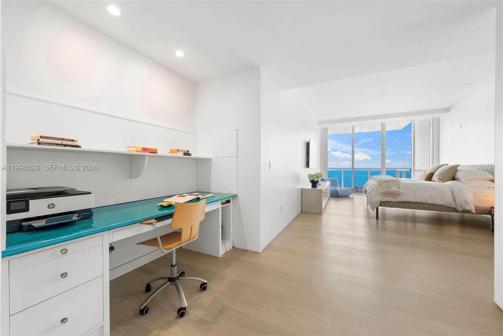 CONTINUUM ON SOUTH BEACH CONDO THE SOUTH TOWER - 100 Pointe Dr, Miami Beach, FL 33139 | Picture 27