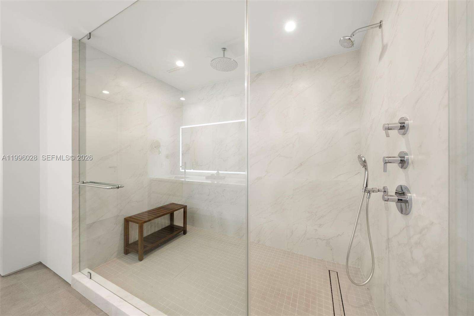 CONTINUUM ON SOUTH BEACH CONDO THE SOUTH TOWER - 100 Pointe Dr, Miami Beach, FL 33139 | Picture 32
