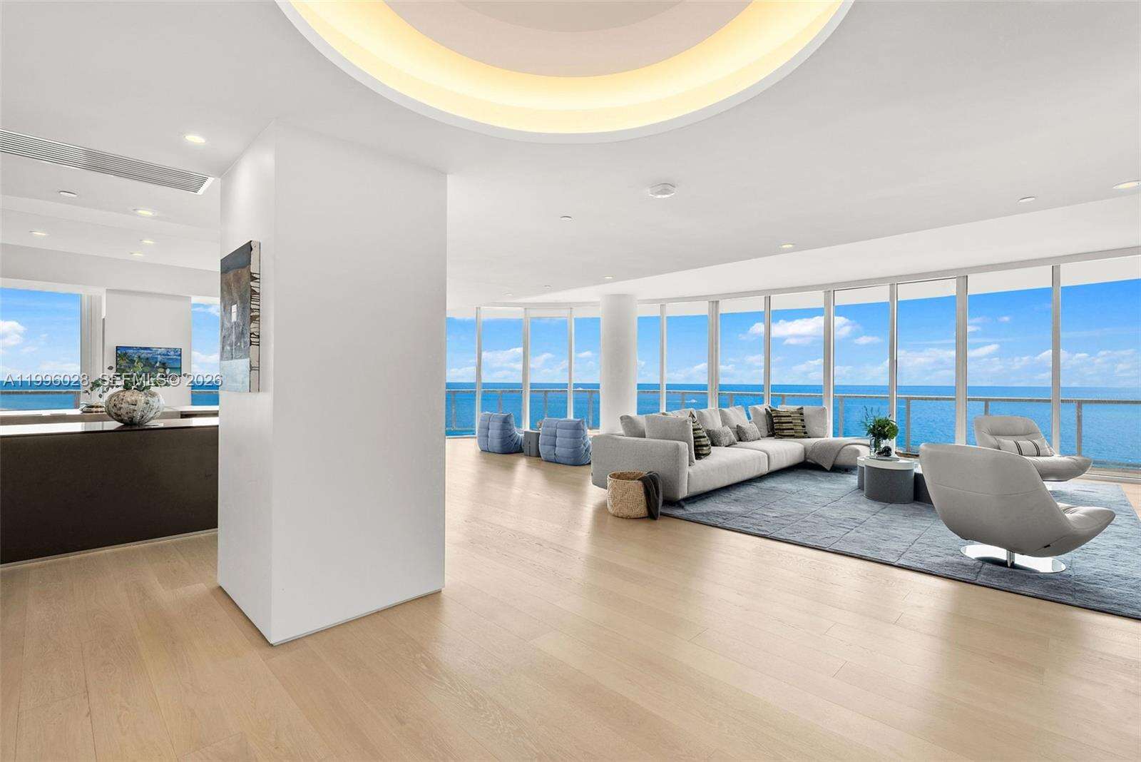 CONTINUUM ON SOUTH BEACH CONDO THE SOUTH TOWER - 100 Pointe Dr, Miami Beach, FL 33139 | Picture 5