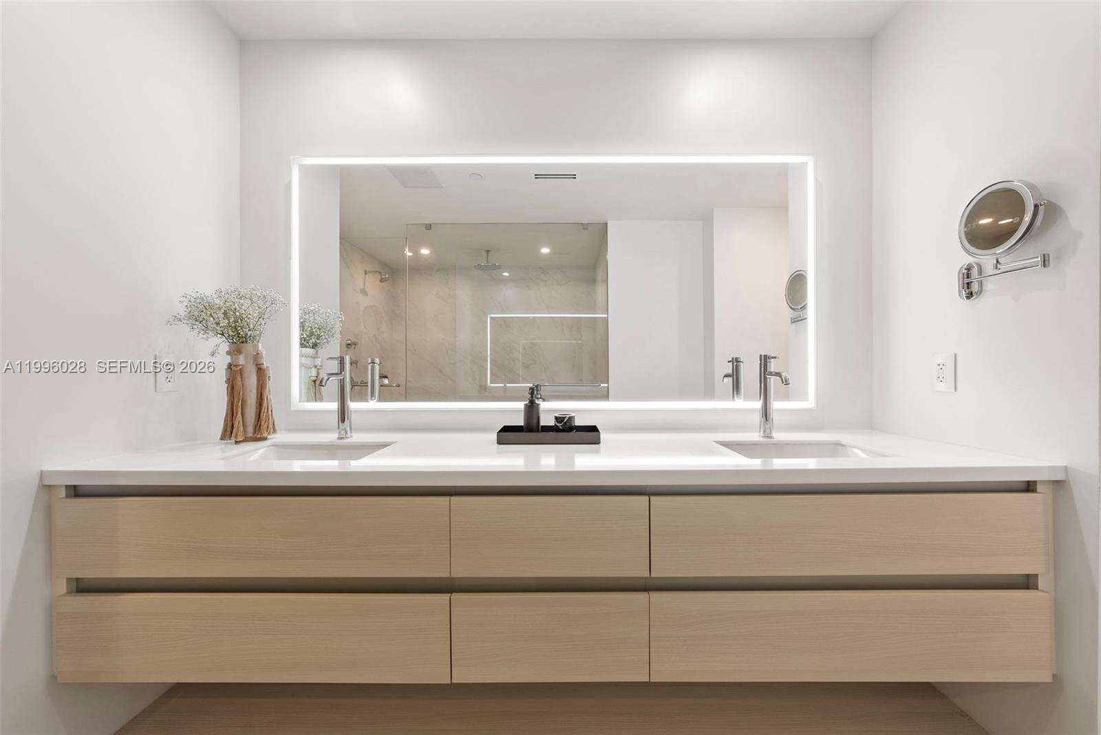CONTINUUM ON SOUTH BEACH CONDO THE SOUTH TOWER - 100 Pointe Dr, Miami Beach, FL 33139 | Picture 55