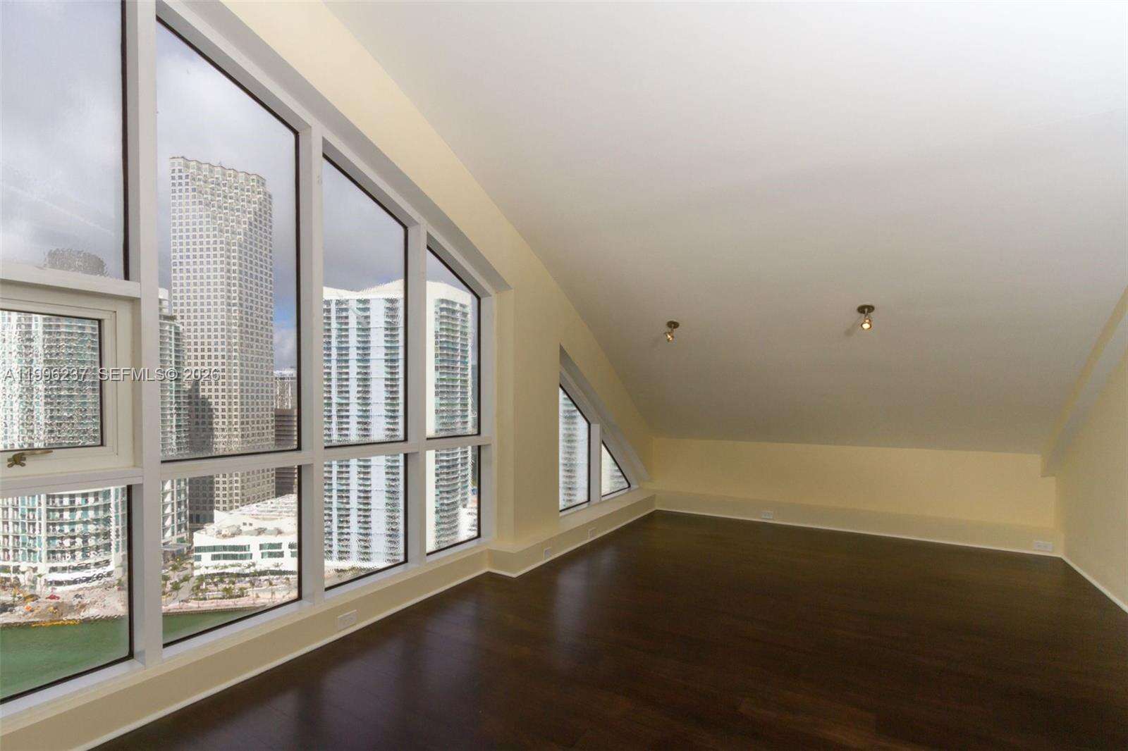 ONE TEQUESTA POINT - 888 Brickell Key Dr, Miami, FL 33131 | Picture 32