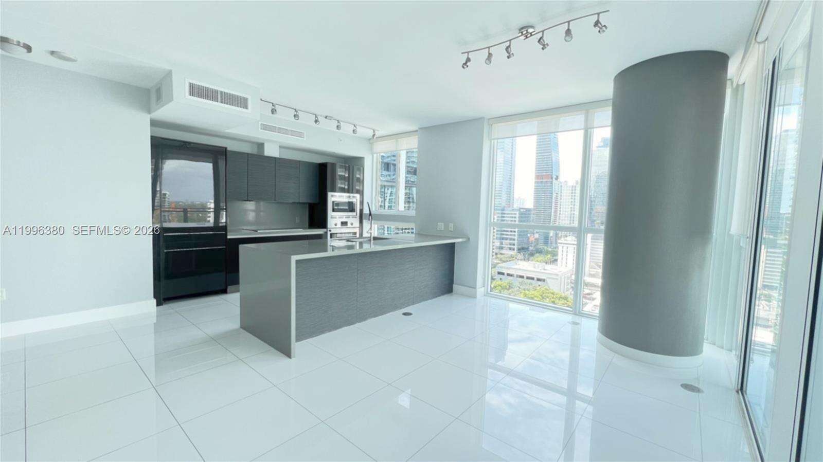 The Bond On Brickell at 1080 Brickell Ave, Miami, FL 33131 - For Sale photo 2