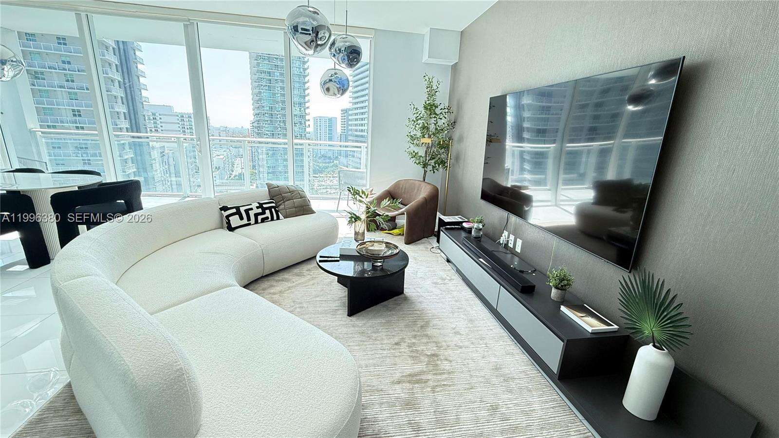 The Bond On Brickell at 1080 Brickell Ave, Miami, FL 33131 - For Sale photo 4