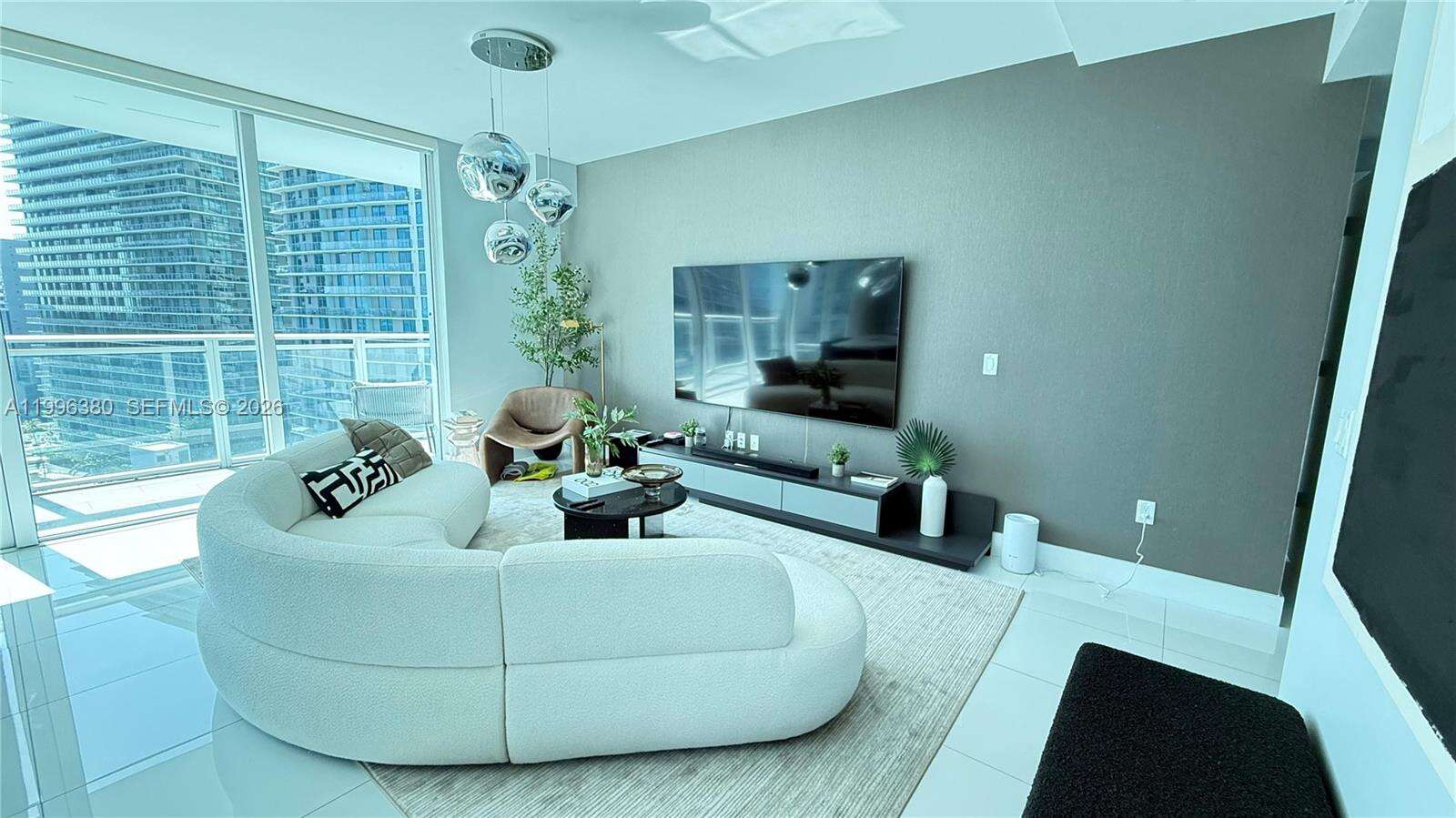 The Bond On Brickell at 1080 Brickell Ave, Miami, FL 33131 - For Sale photo 6
