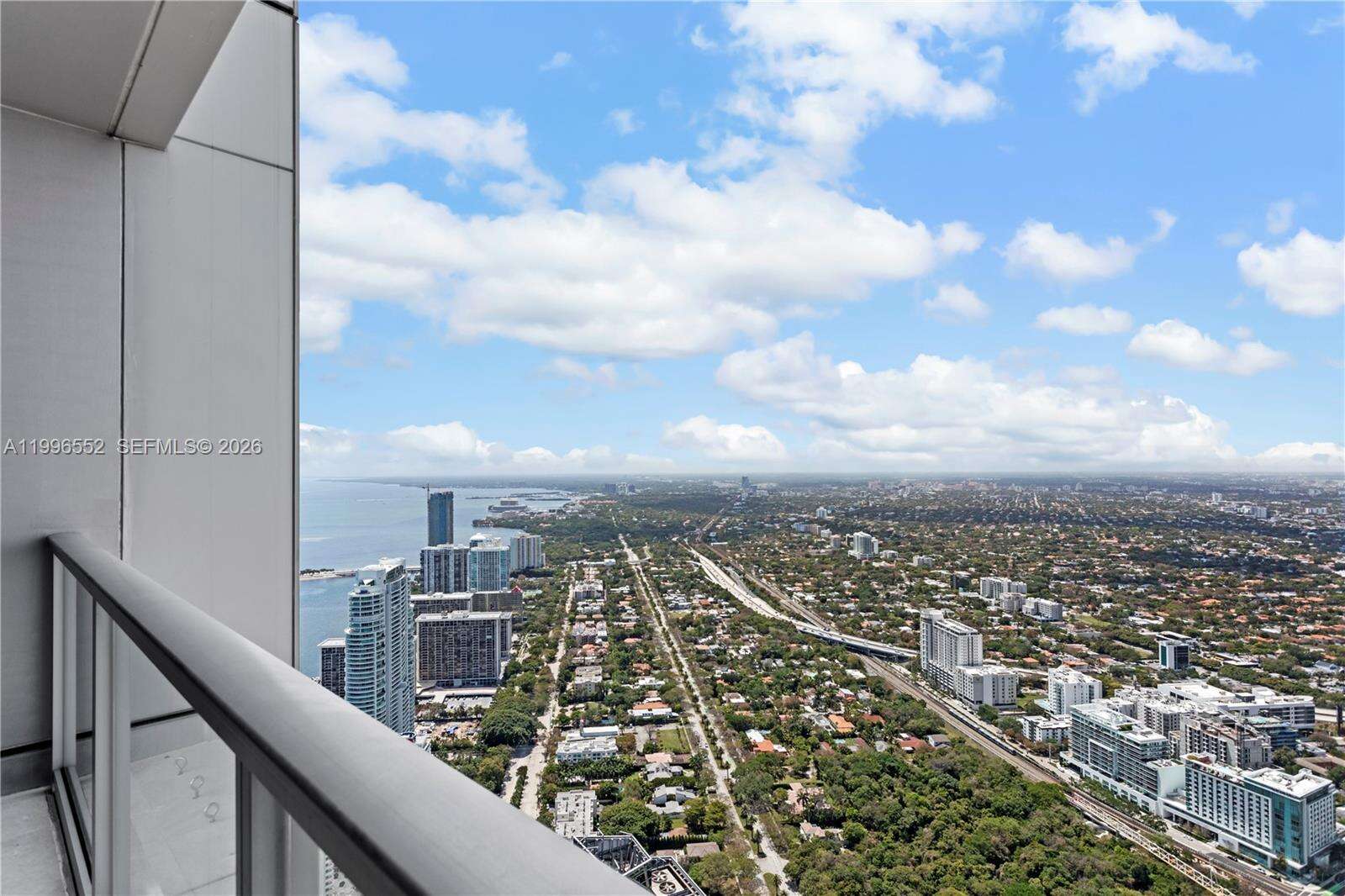 MILLENNIUM TOWER - 1425 Brickell Ave, Miami, FL 33131 | Picture 15