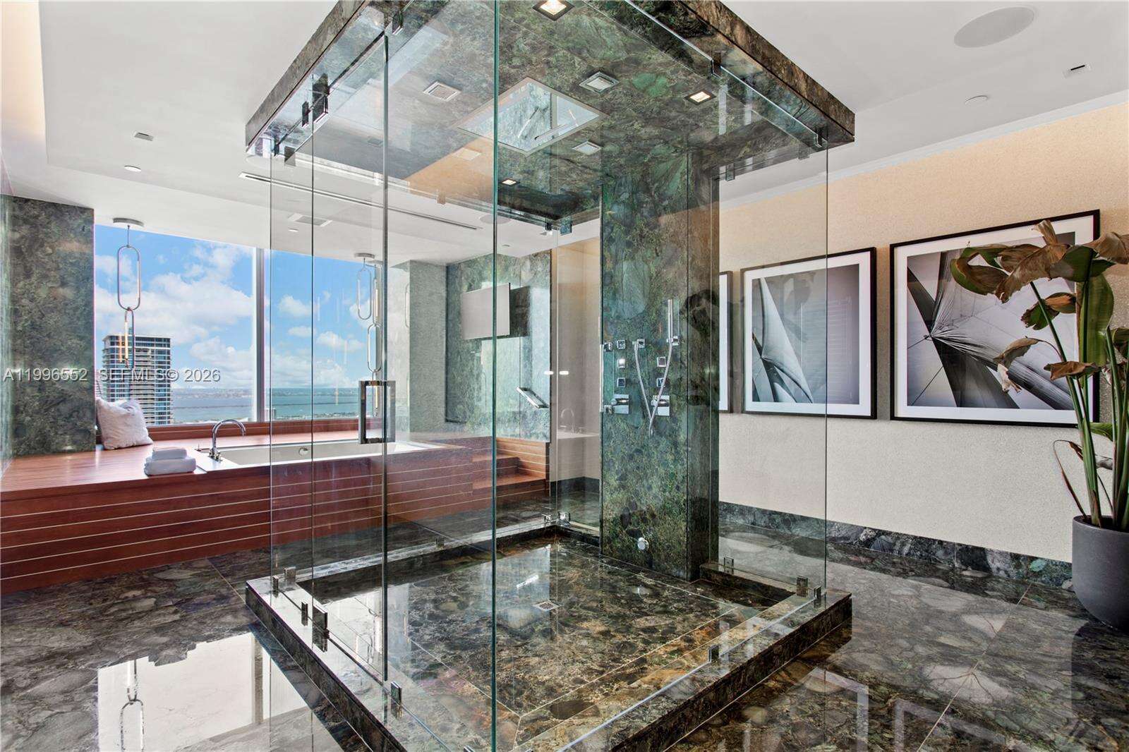 MILLENNIUM TOWER - 1425 Brickell Ave, Miami, FL 33131 | Picture 22
