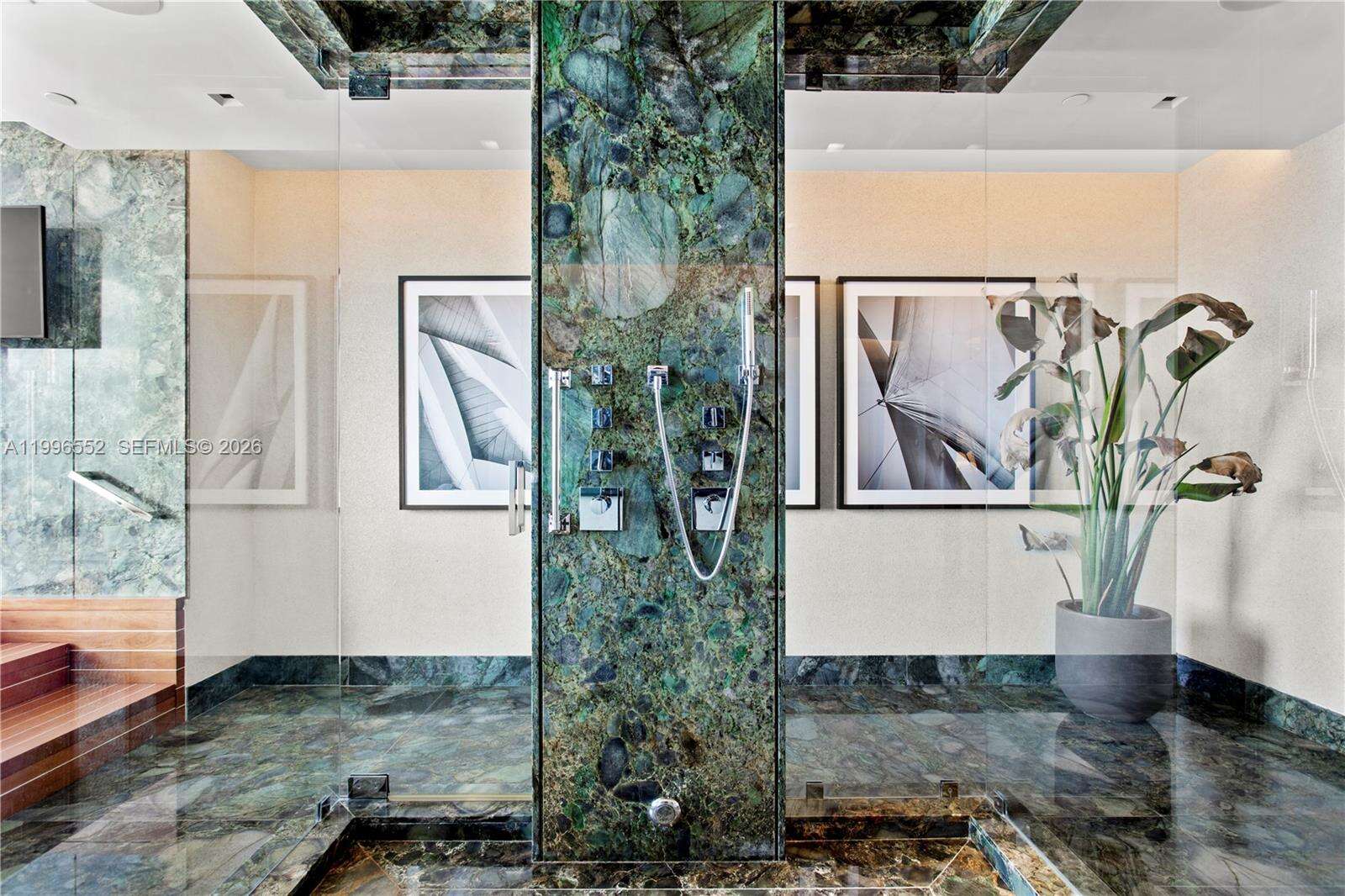 MILLENNIUM TOWER - 1425 Brickell Ave, Miami, FL 33131 | Picture 23