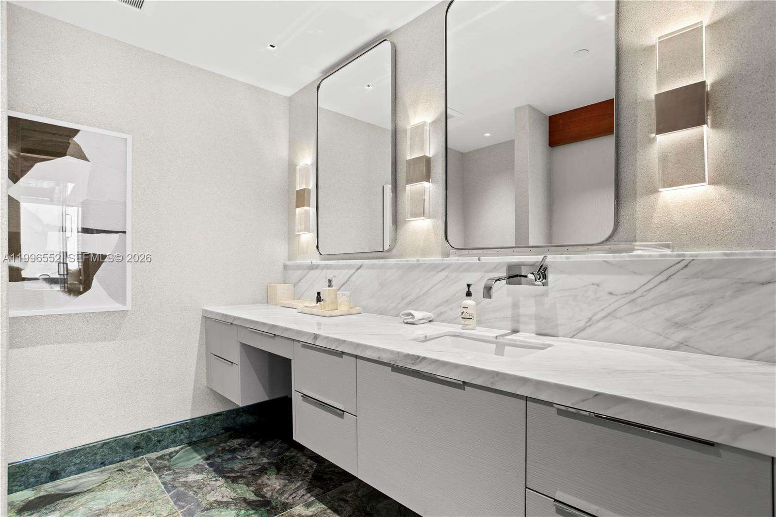 MILLENNIUM TOWER - 1425 Brickell Ave, Miami, FL 33131 | Picture 26
