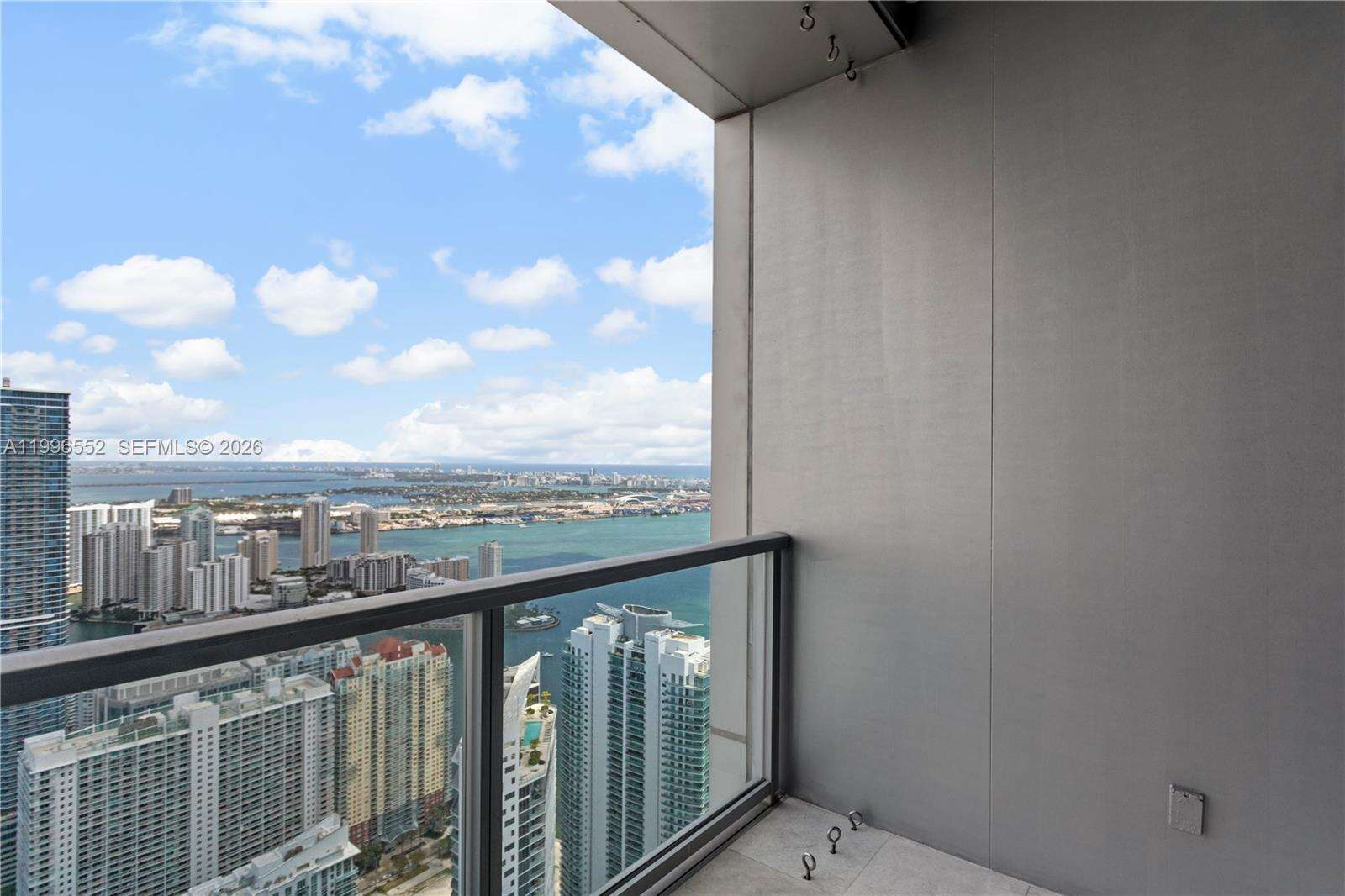 MILLENNIUM TOWER - 1425 Brickell Ave, Miami, FL 33131 | Picture 27