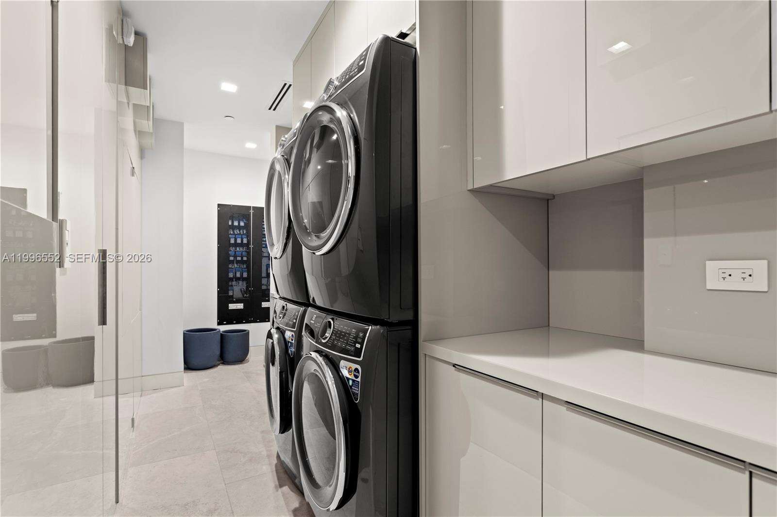 MILLENNIUM TOWER - 1425 Brickell Ave, Miami, FL 33131 | Picture 34