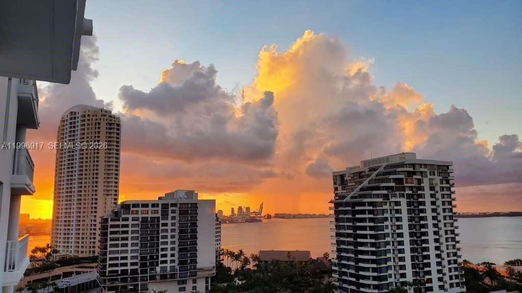 Courvoisier Courts at 701 Brickell Key Blvd, Miami, FL 33131 - For Sale photo 3