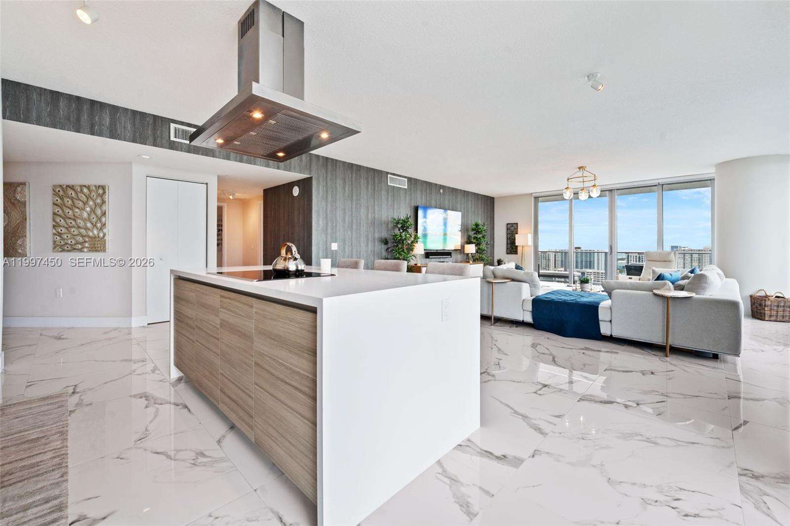 Parque Towers at 330 Sunny Isles Blvd, Sunny Isles Beach, FL 33160 - For Sale photo 13