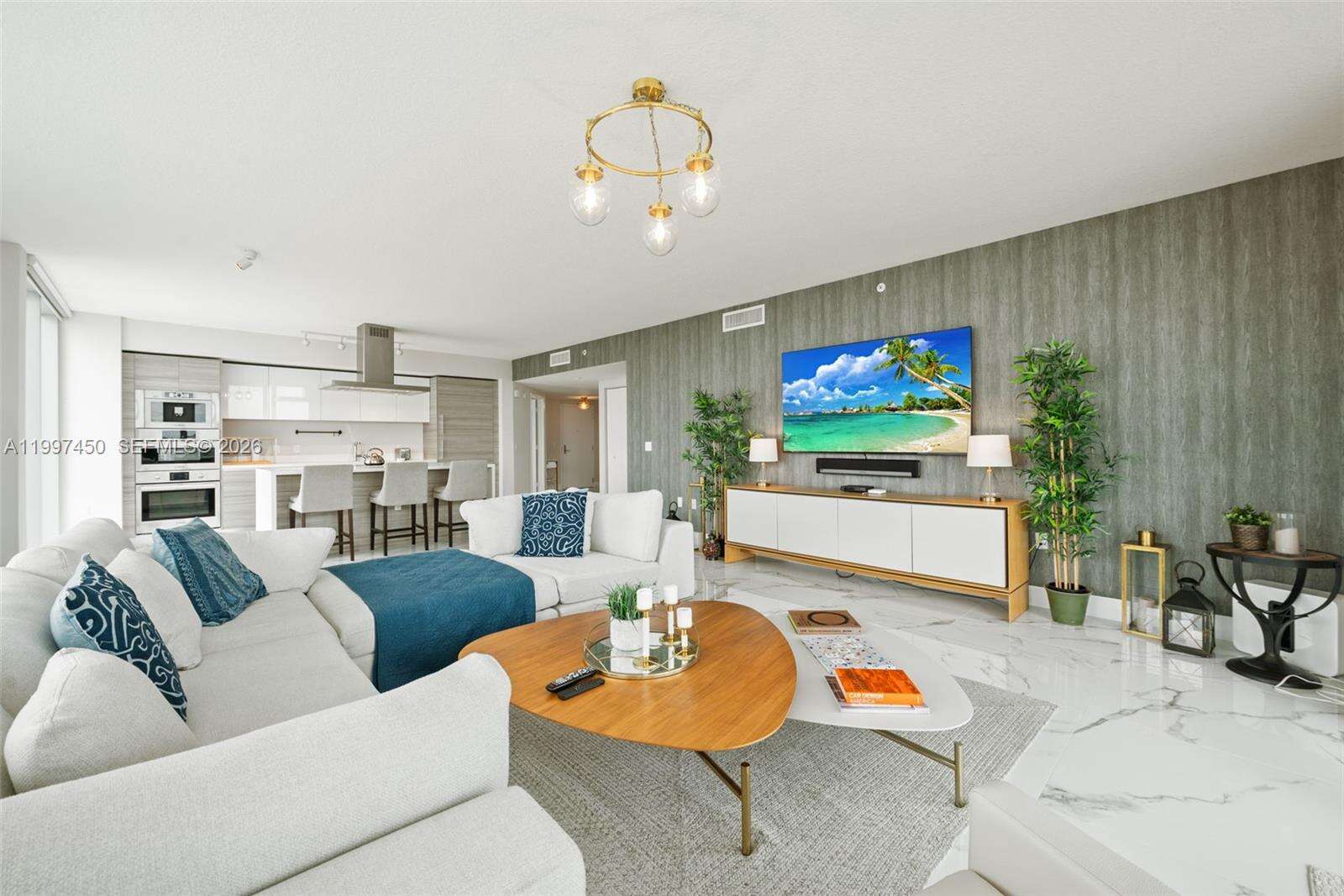 Parque Towers at 330 Sunny Isles Blvd, Sunny Isles Beach, FL 33160 - For Sale photo 6