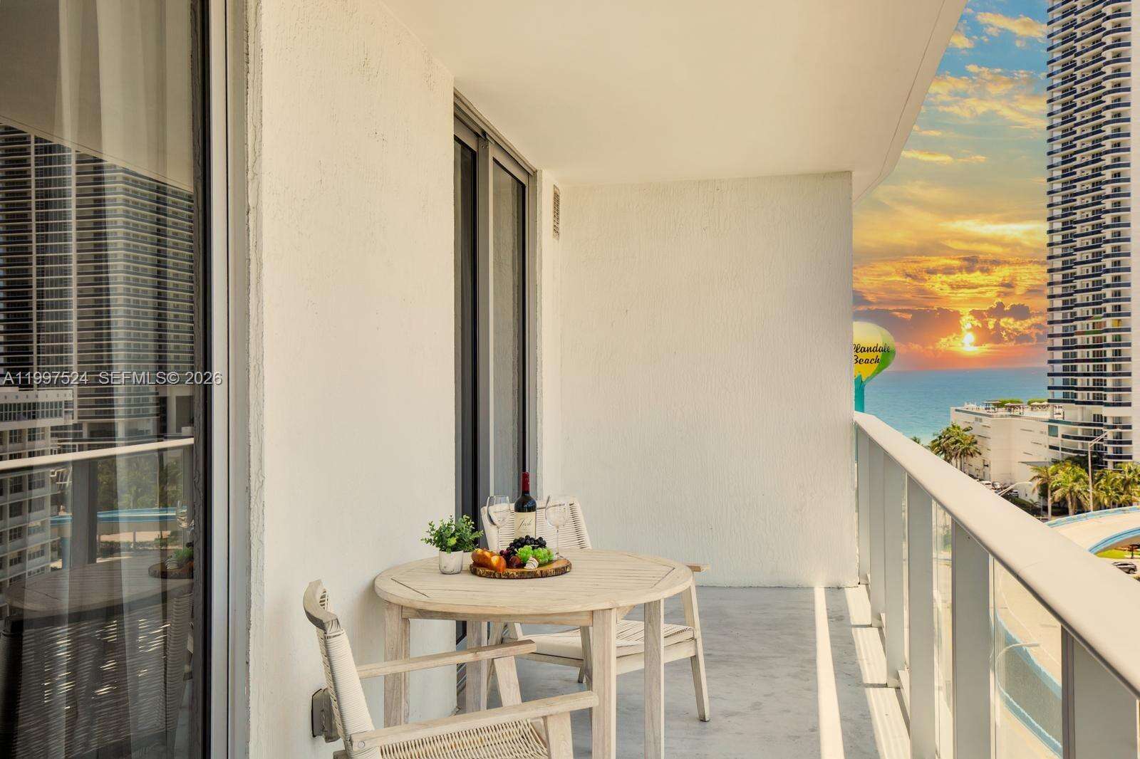 Hyde Beach House at 4010 Ocean Dr, Hollywood, FL 33019 - For Sale photo 12