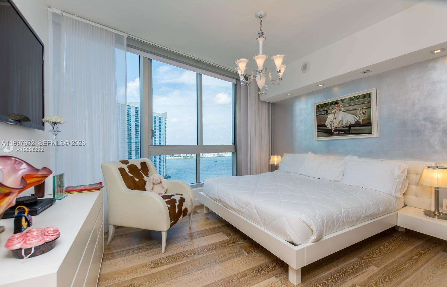 ICONBRICKELL CONDO NO 1 - 465 Brickell Ave, Miami, FL 33131 | Picture 16