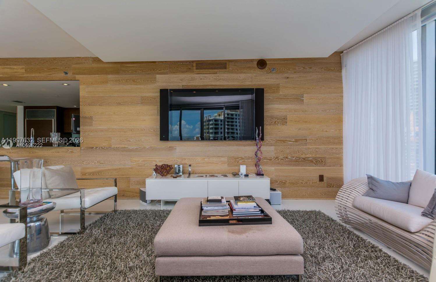 ICONBRICKELL CONDO NO 1 - 465 Brickell Ave, Miami, FL 33131 | Picture 4