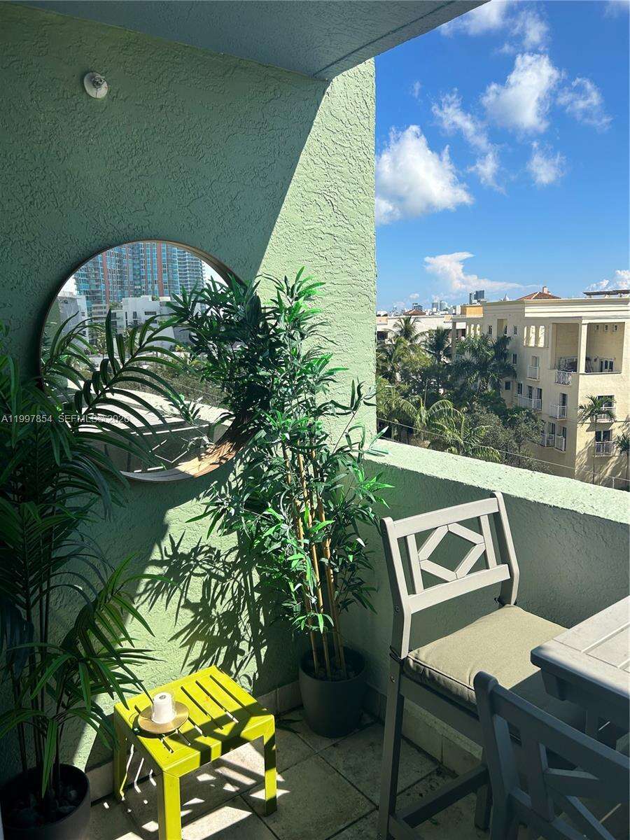 Yacht Club At Portofino at 90 Alton Rd, Miami Beach, FL 33139 - For Sale photo 14
