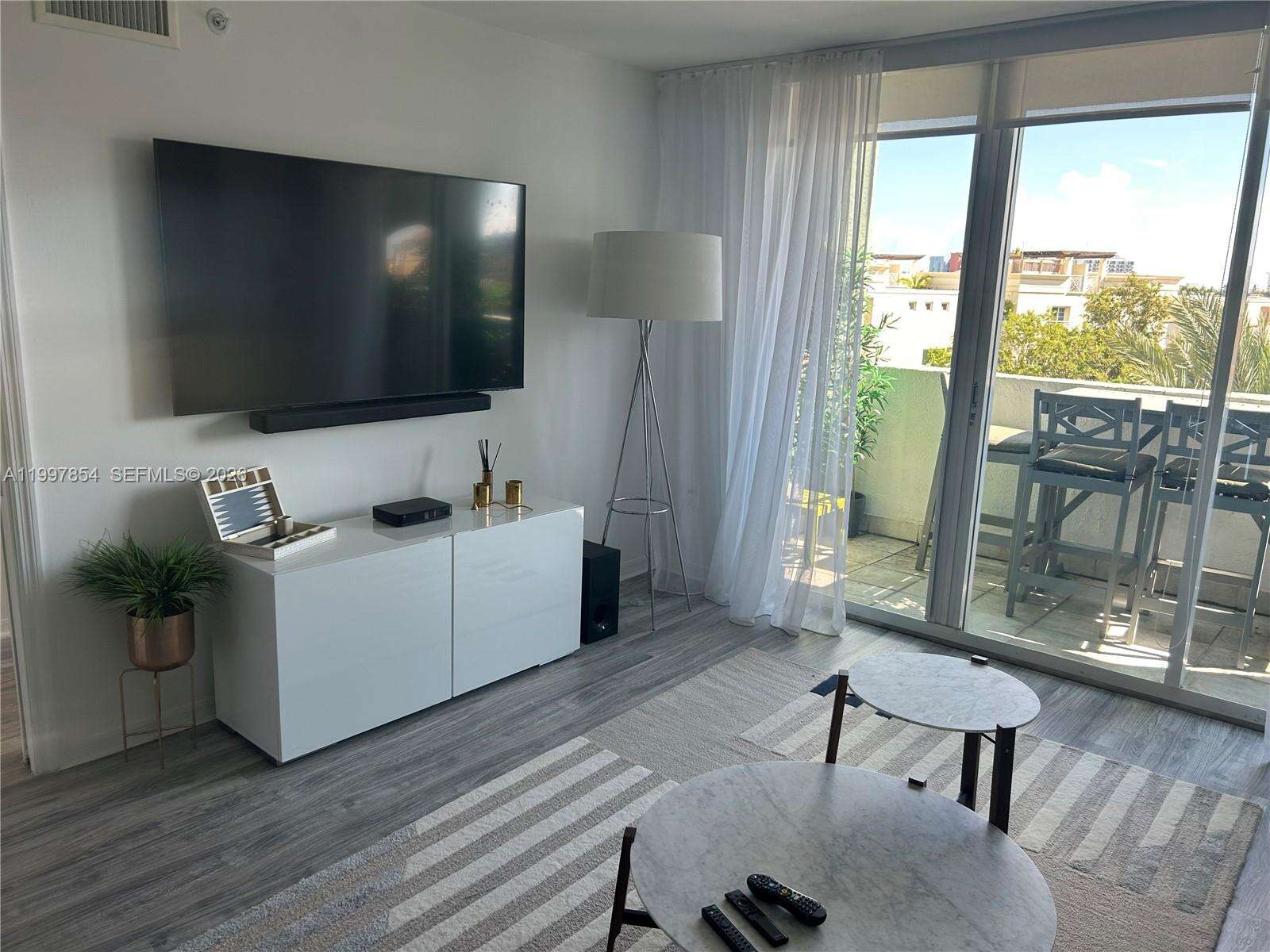 Yacht Club At Portofino at 90 Alton Rd, Miami Beach, FL 33139 - For Sale photo 3