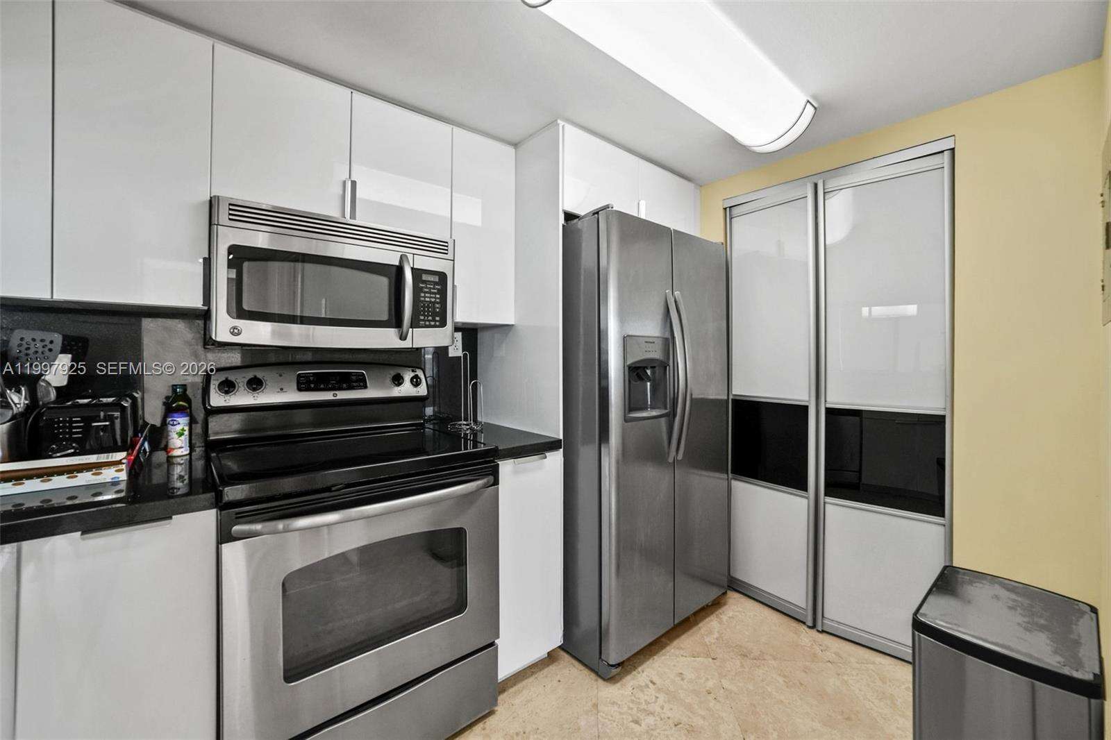The Floridian at 650 W Ave, Miami Beach, FL 33139 - For Sale photo 11
