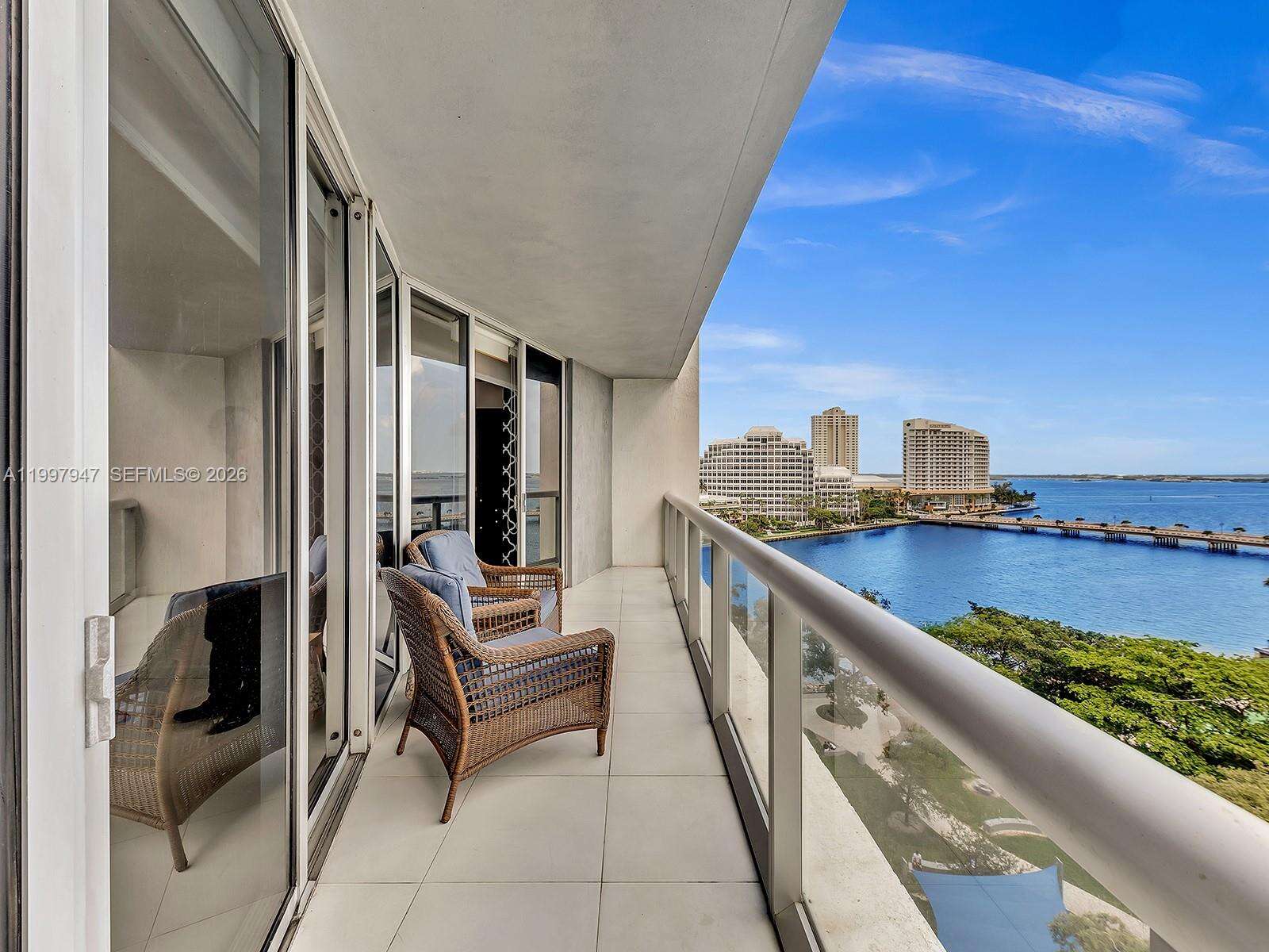 Icon Brickell 2 at 495 Brickell Ave, Miami, FL 33131 - For Sale photo 1