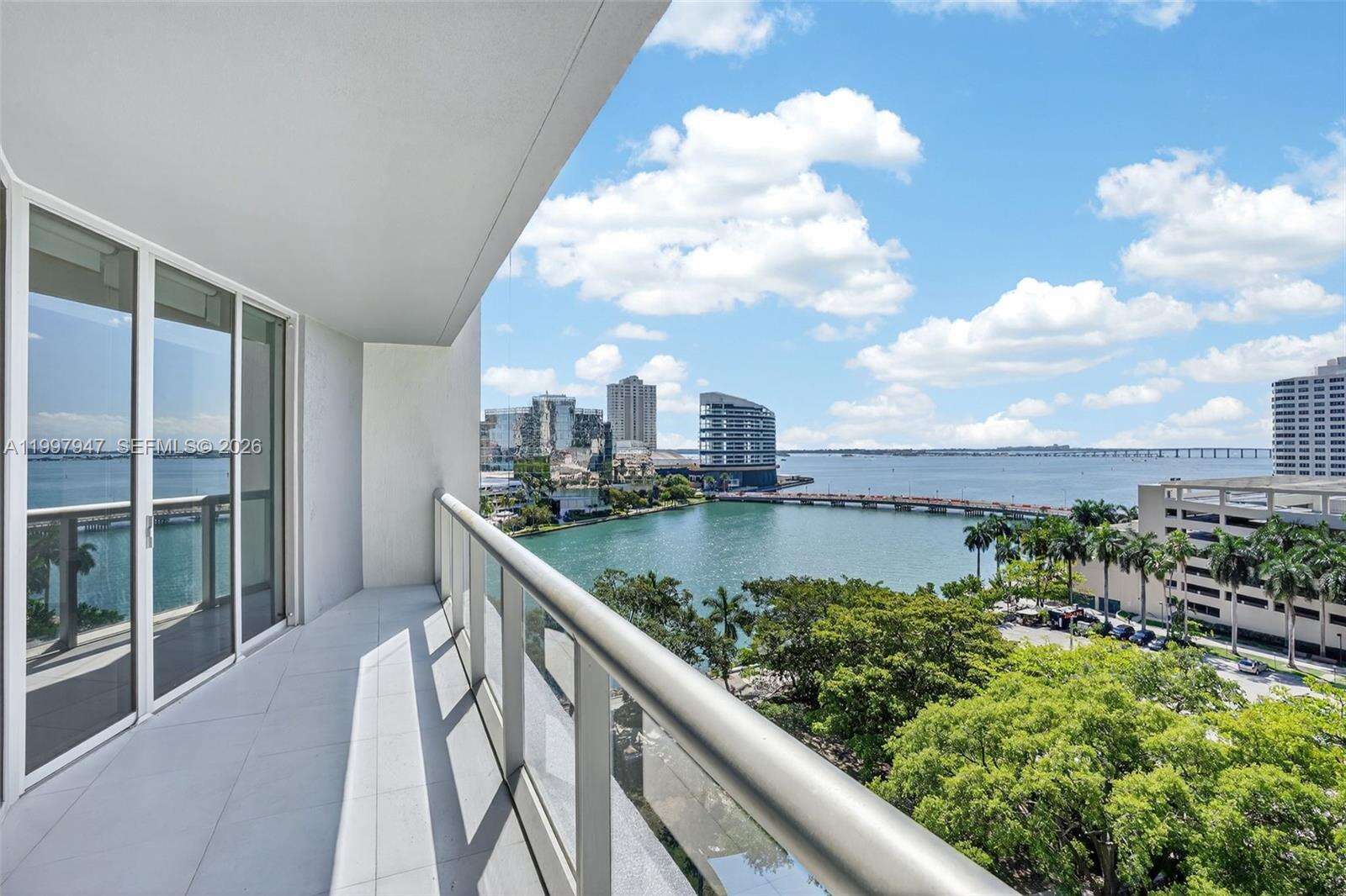 Icon Brickell 2 at 495 Brickell Ave, Miami, FL 33131 - For Sale photo 10