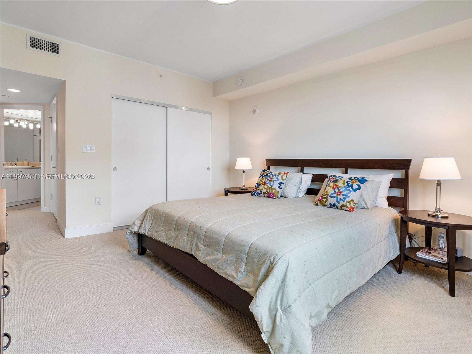 Turnberry Village North at 20000 Country Club Dr, Aventura, FL 33180 - For Sale photo 17