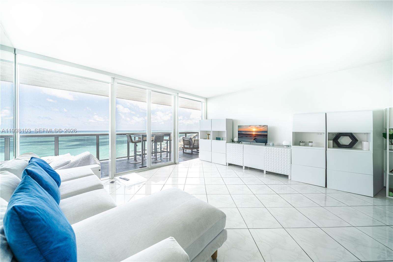 LA GORCE PALACE - 6301 Collins Ave, Miami Beach, FL 33141 | Picture 9