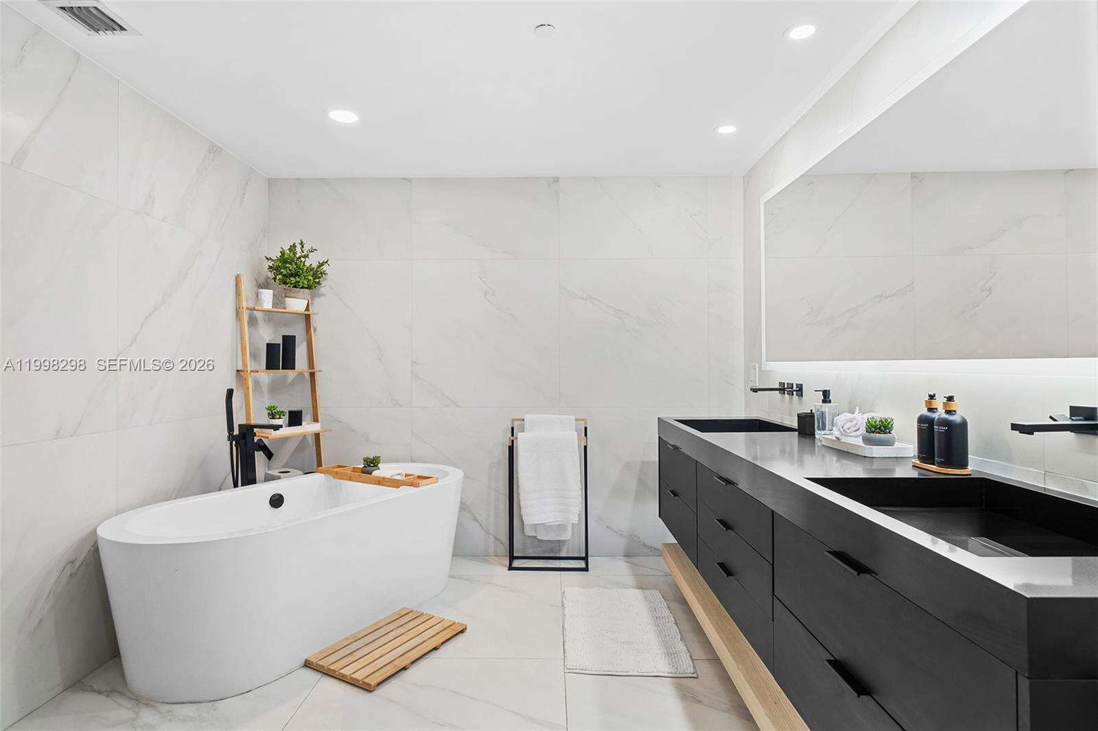 ARIA ON THE BAY - 488 18 St, Miami, FL 33132 | Picture 26