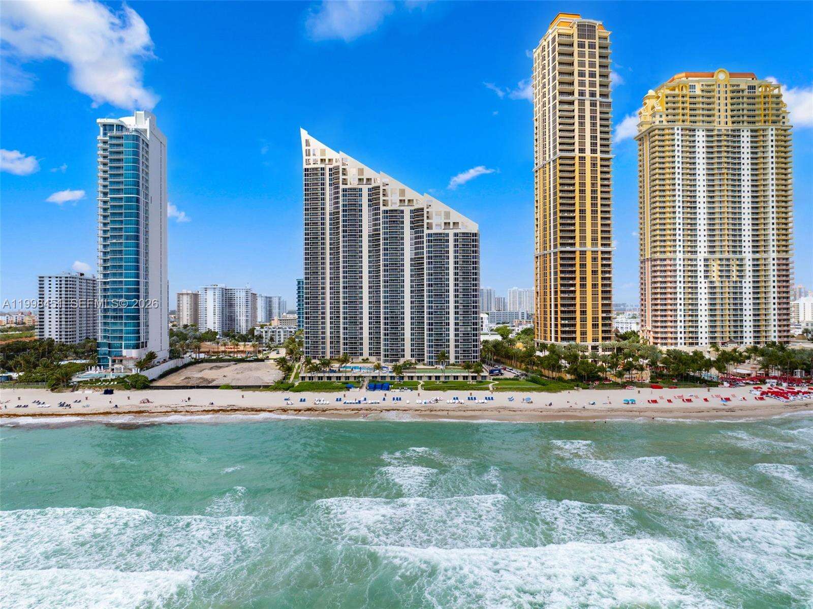 THE PINNACLE - 17555 Collins Ave, Sunny Isles Beach, FL 33160 | Picture 22
