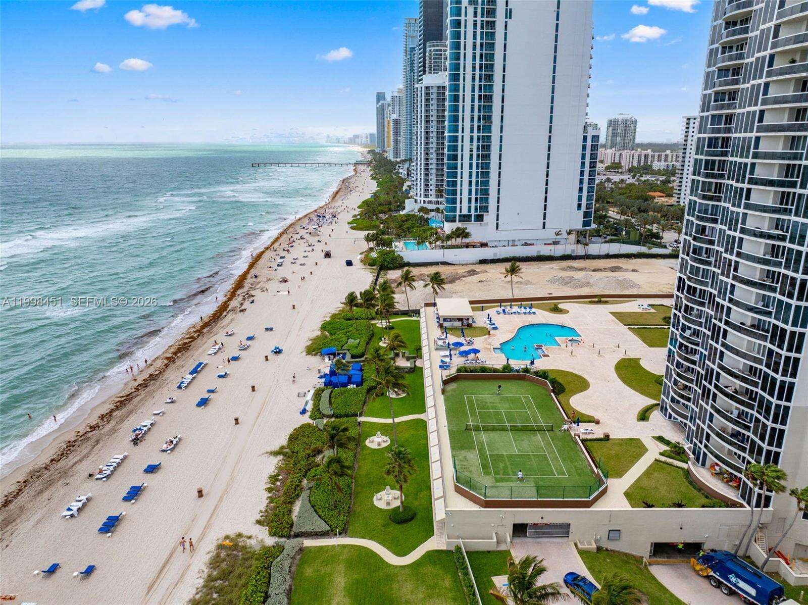 THE PINNACLE - 17555 Collins Ave, Sunny Isles Beach, FL 33160 | Picture 27