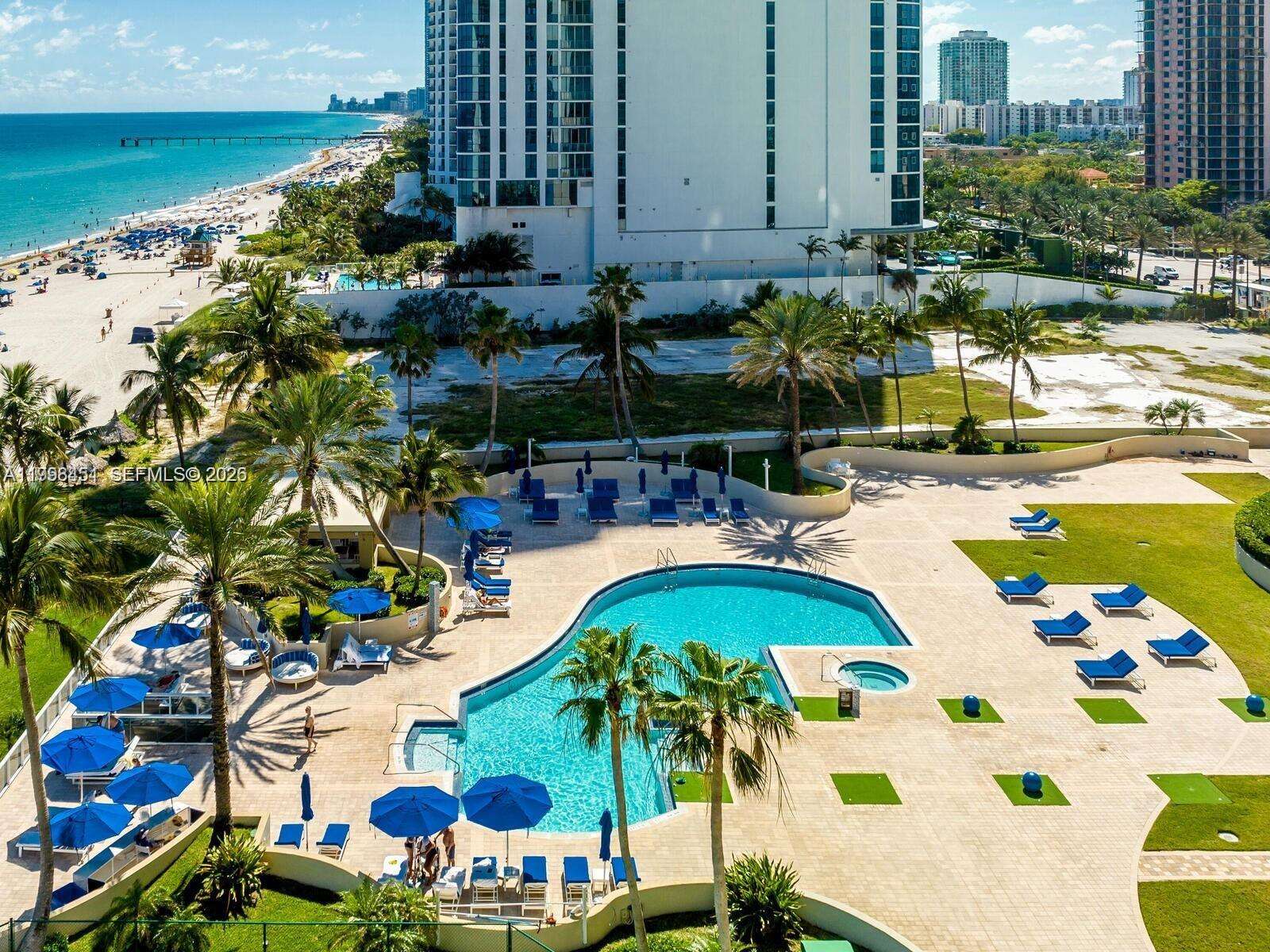 THE PINNACLE - 17555 Collins Ave, Sunny Isles Beach, FL 33160 | Picture 29