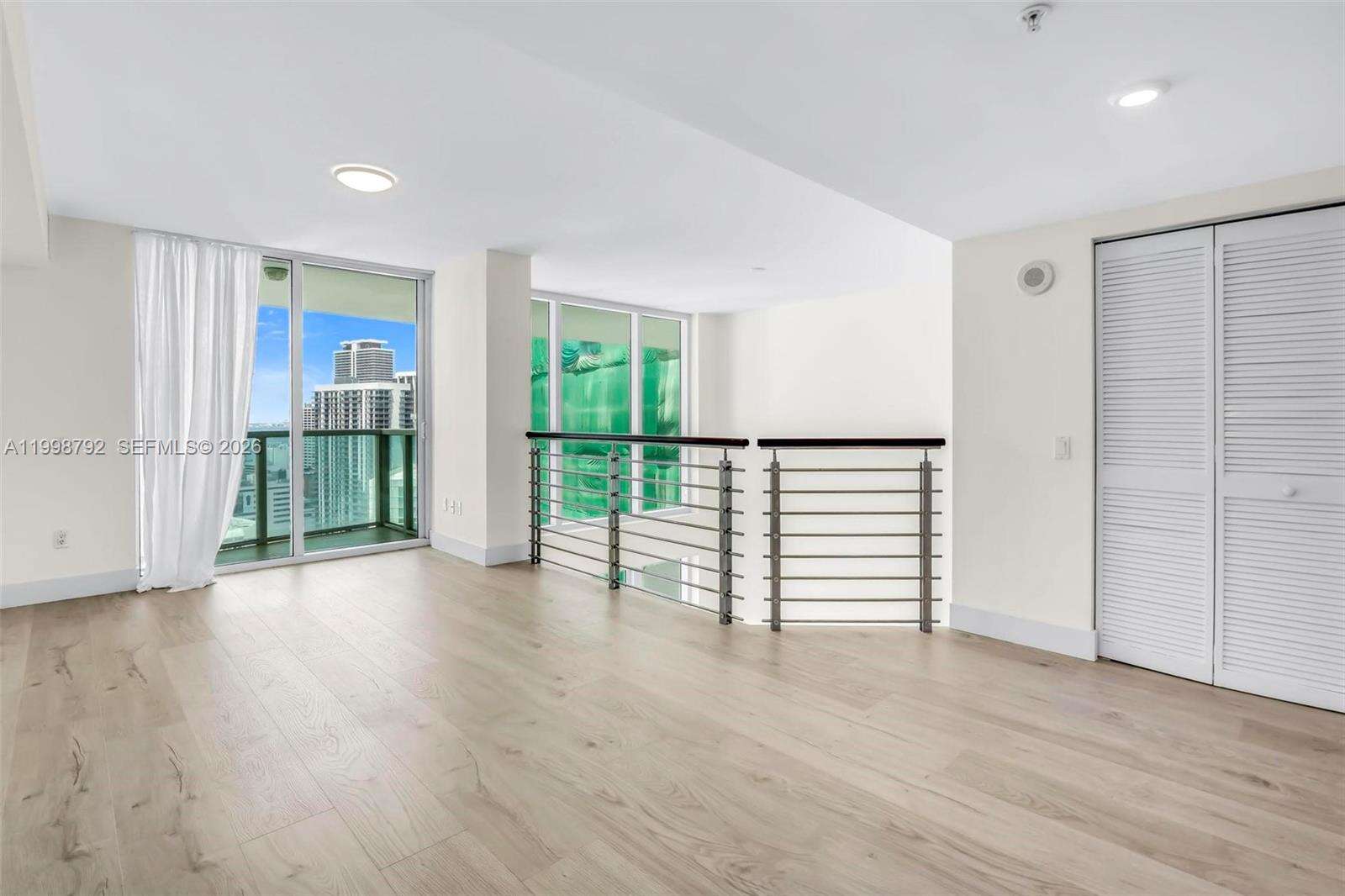Brickell On The River at 41 5 St, Miami, FL 33131 - For Sale photo 15