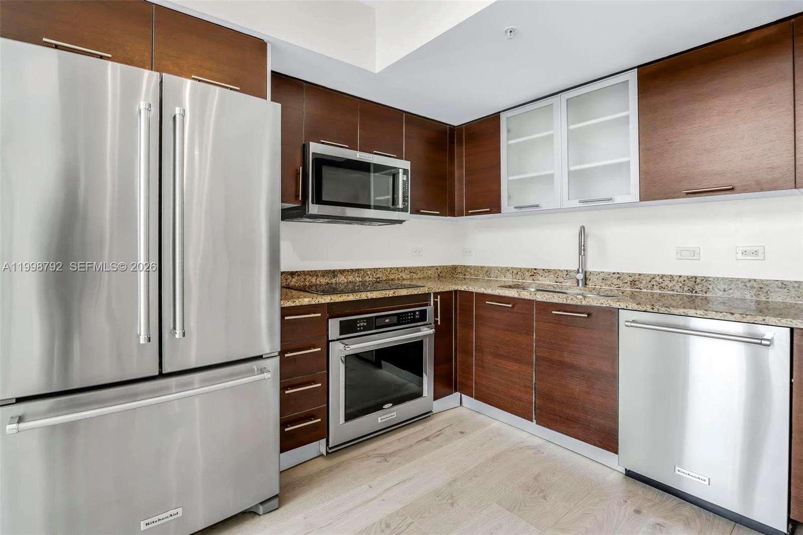 Brickell On The River at 41 5 St, Miami, FL 33131 - For Sale photo 7