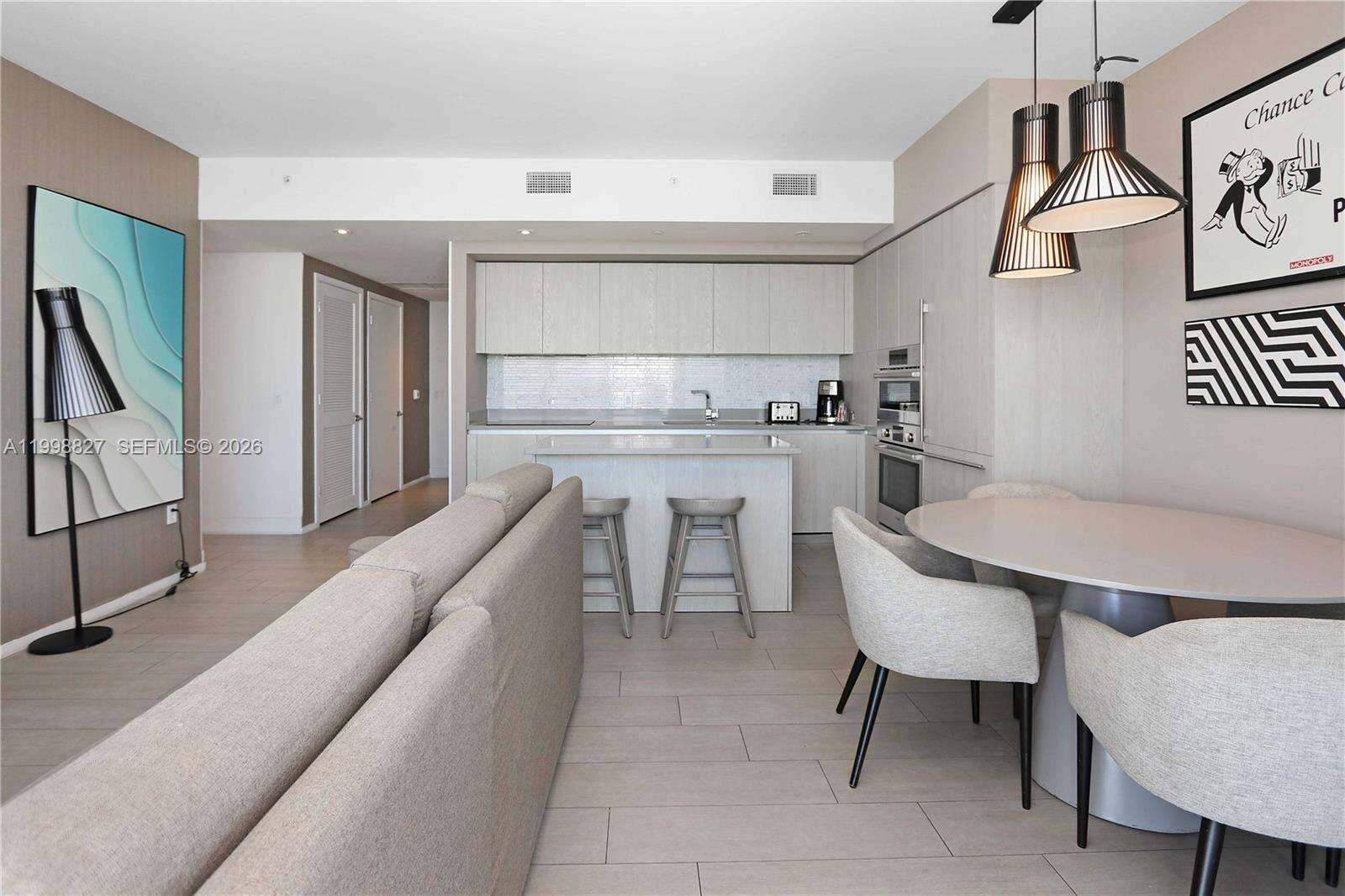 Hyde Beach House at 4010 Ocean Dr, Hollywood, FL 33019 - For Sale photo 4