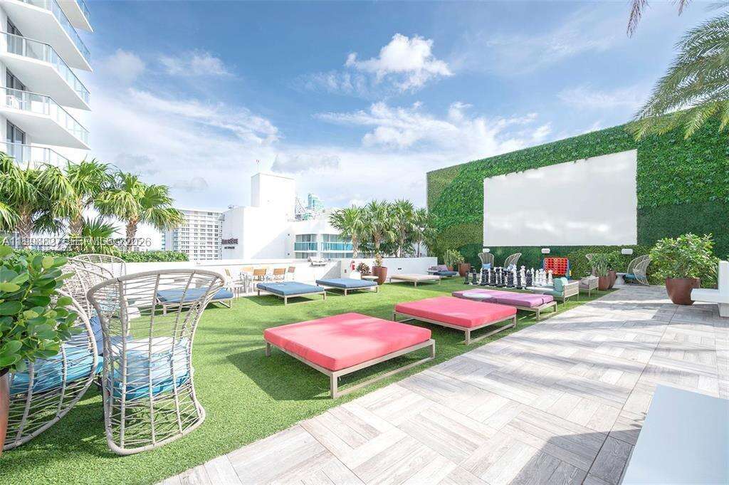 Hyde Beach House at 4010 Ocean Dr, Hollywood, FL 33019 - For Sale photo 37
