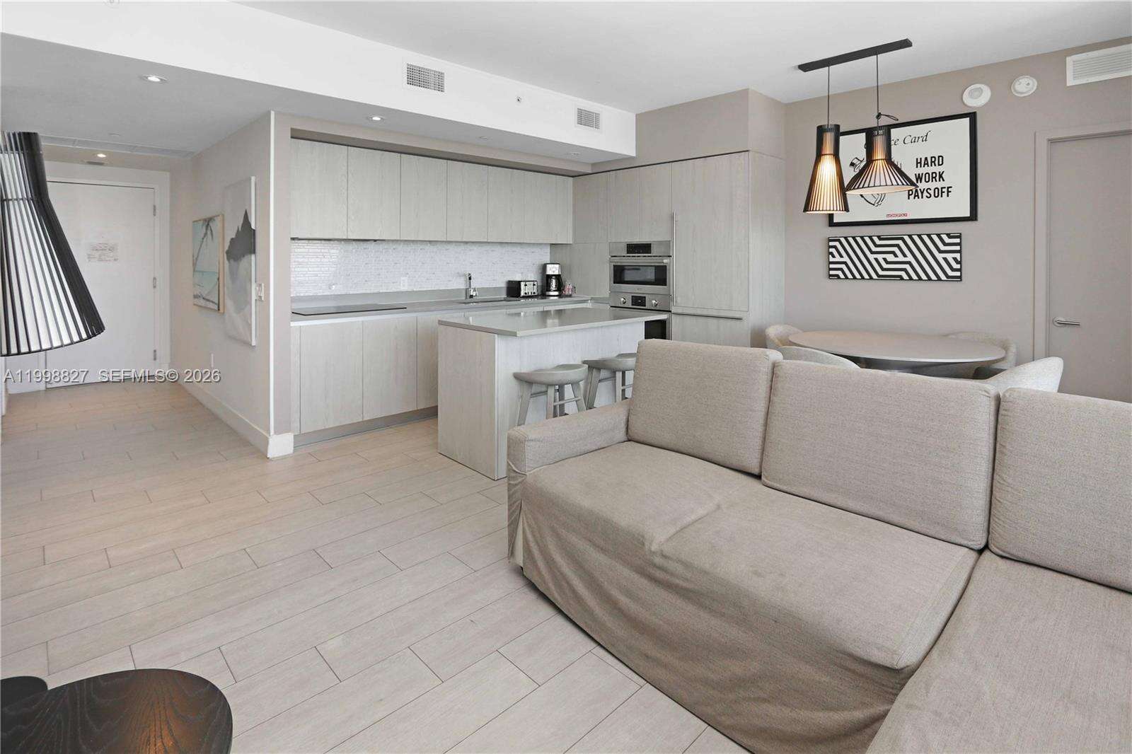 Hyde Beach House at 4010 Ocean Dr, Hollywood, FL 33019 - For Sale photo 6