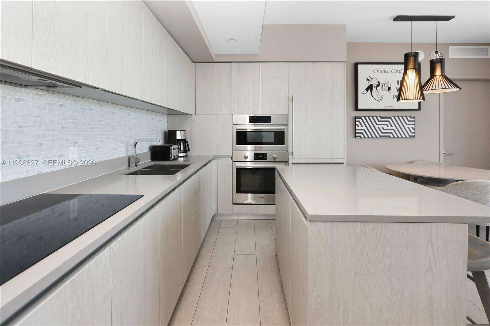 Hyde Beach House at 4010 Ocean Dr, Hollywood, FL 33019 - For Sale photo 9
