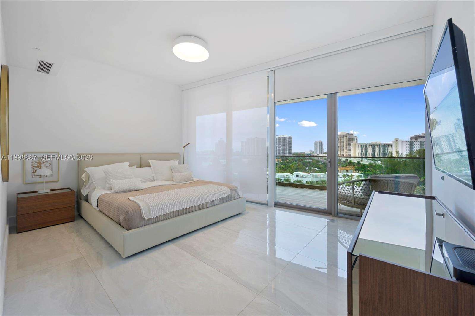 18975 COLLINS - 18975 Collins Ave, Sunny Isles Beach, FL 33160 | Picture 17
