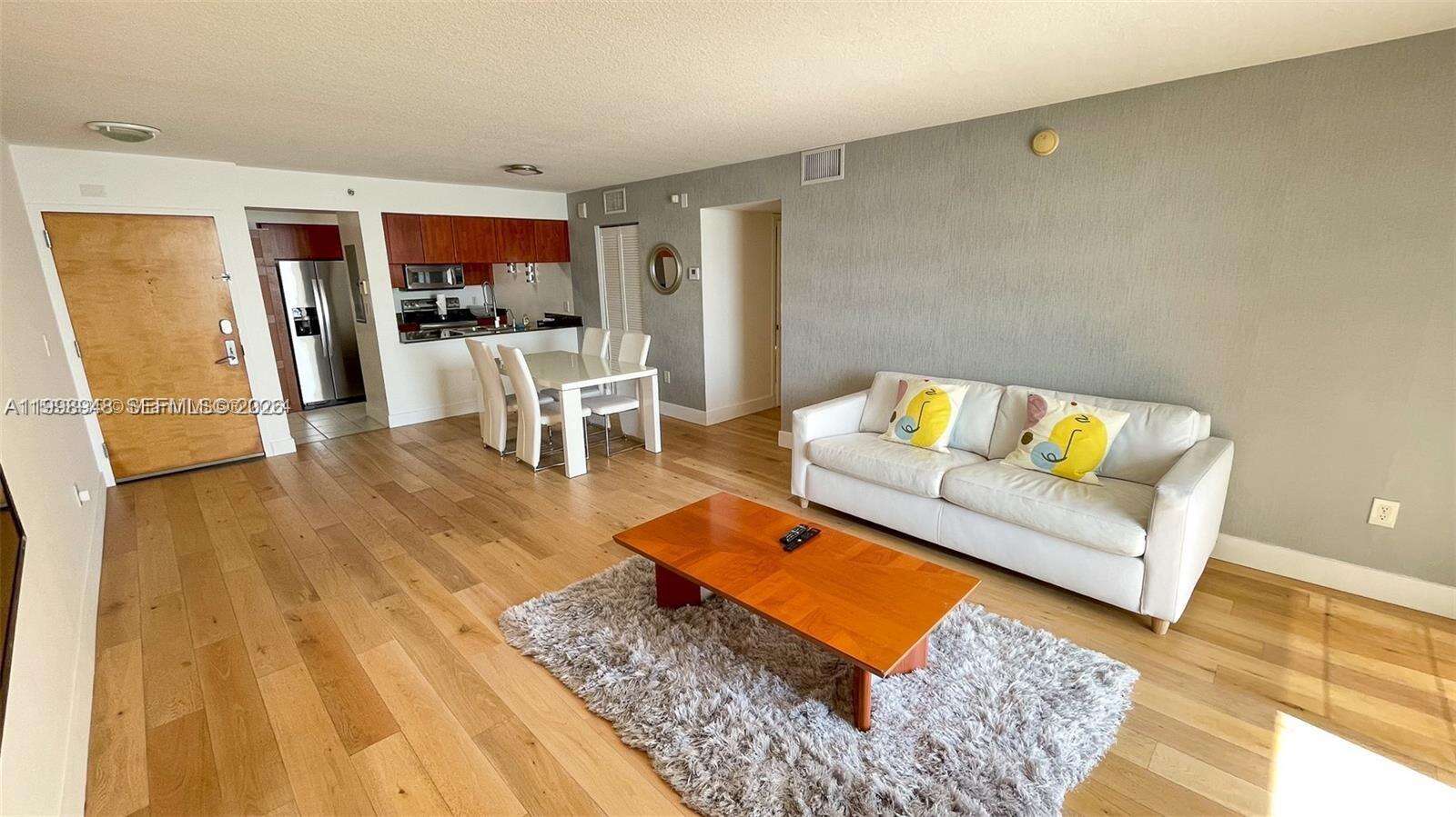 The Club At Brickell Bay at 1200 Brickell Bay Dr, Miami, FL 33131 - For Sale photo 19