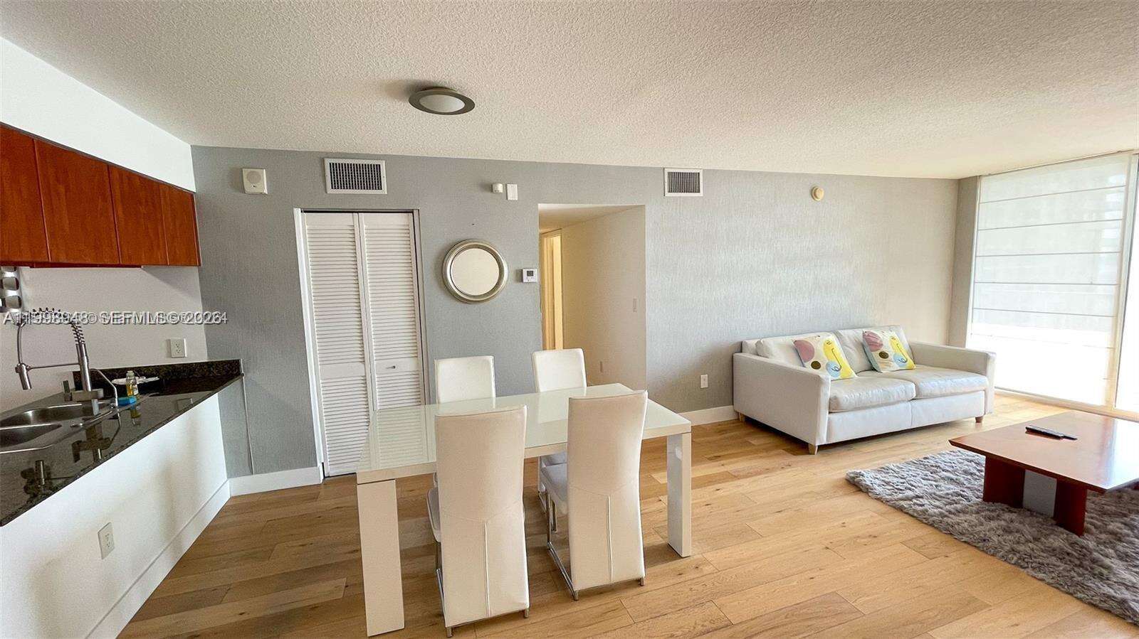 The Club At Brickell Bay at 1200 Brickell Bay Dr, Miami, FL 33131 - For Sale photo 21