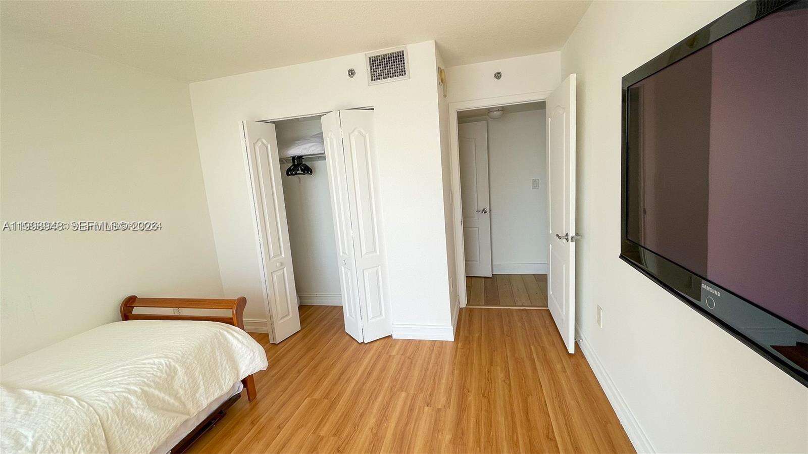 The Club At Brickell Bay at 1200 Brickell Bay Dr, Miami, FL 33131 - For Sale photo 9
