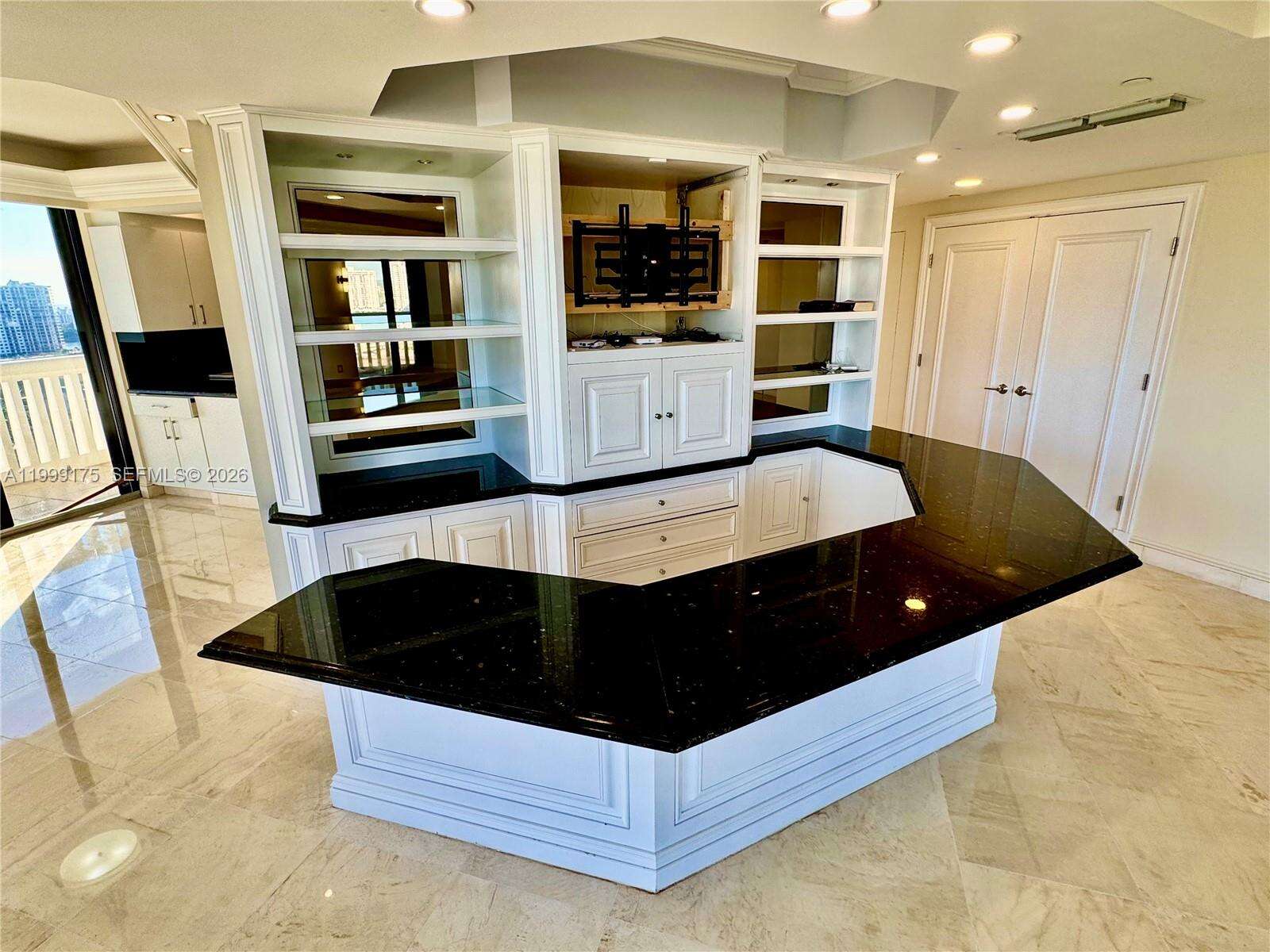 2000 Williams Island at 2000 Island Blvd, Aventura, FL 33160 - For Sale photo 11