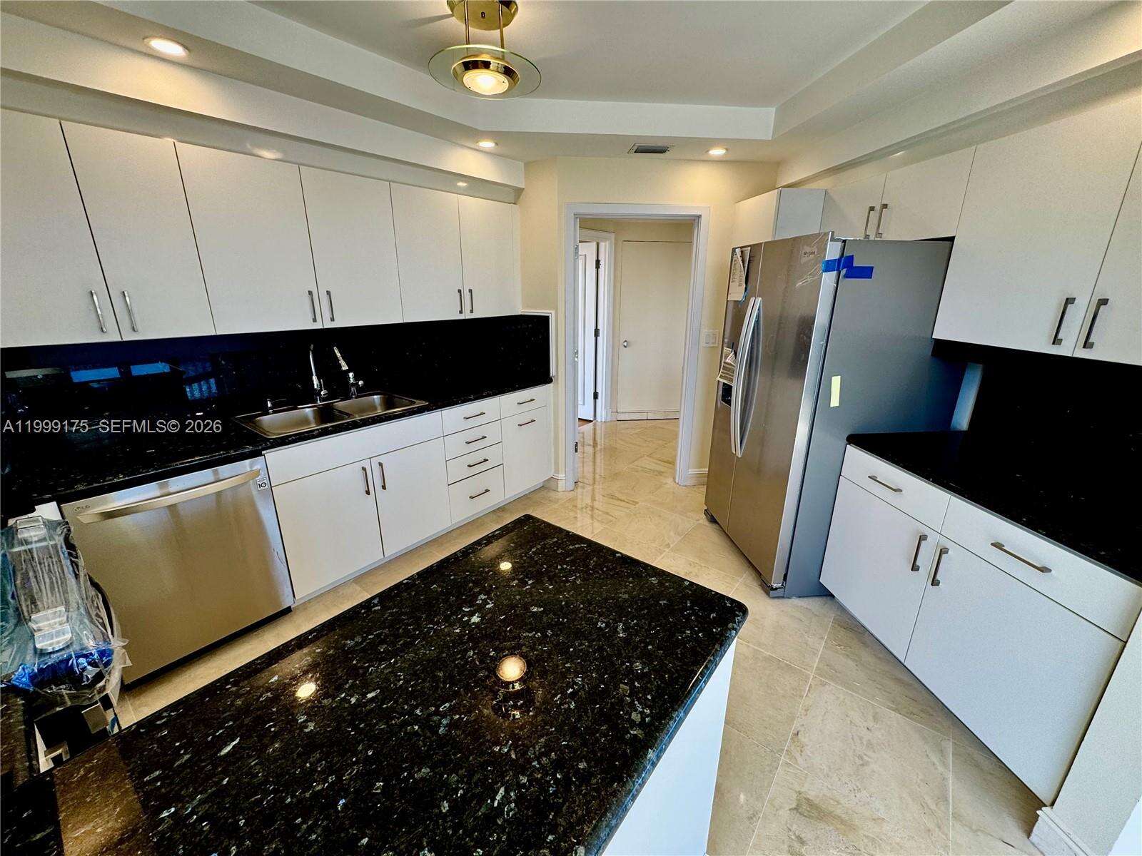 2000 Williams Island at 2000 Island Blvd, Aventura, FL 33160 - For Sale photo 22