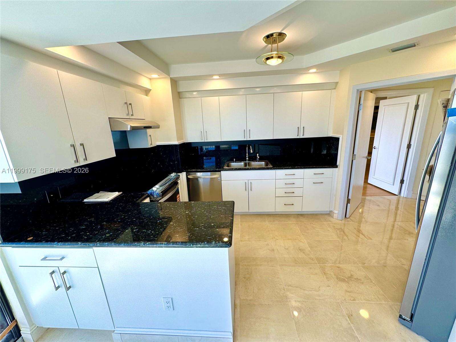 2000 Williams Island at 2000 Island Blvd, Aventura, FL 33160 - For Sale photo 23