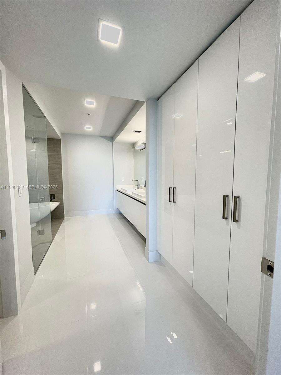 PARQUE TOWERS - 330 Sunny Isles Blvd, Sunny Isles Beach, FL 33160 | Picture 12