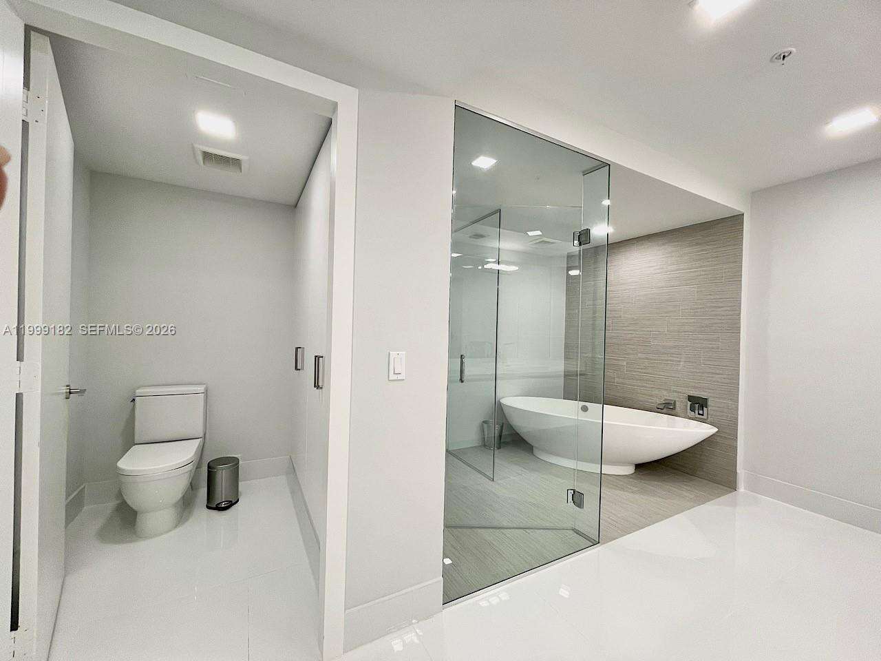 PARQUE TOWERS - 330 Sunny Isles Blvd, Sunny Isles Beach, FL 33160 | Picture 13